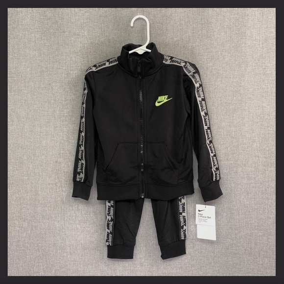 NIKE Boys 3T Full Zip Jacket & Track Pants w/ Logo 2 pc. Set Black & Grey NWT - Picture 1 of 9